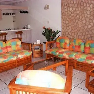 Hotel Sandy Point Village